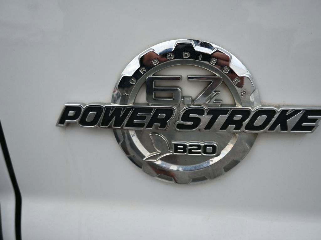 2012 Ford Super Duty F-550 DRW Lariat